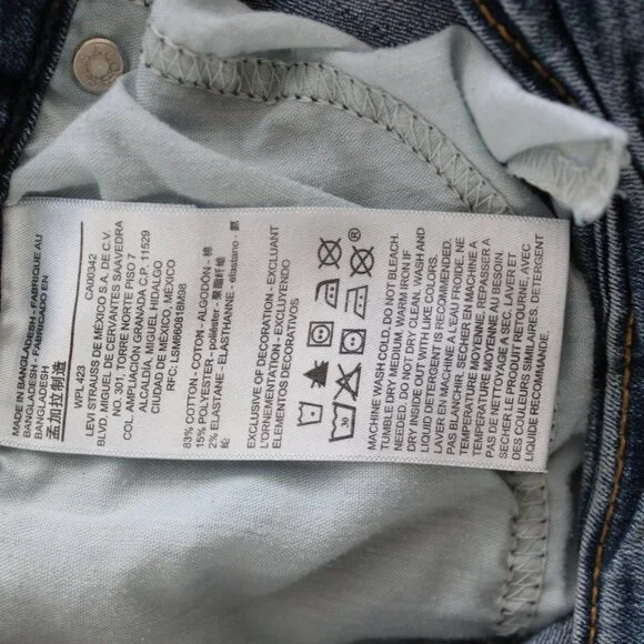 Signature by Levi Strauss Modern Boot Cut Jeans Size 12S - Picture 6 of 7